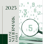 Grafik mit Jahreszahl 2025 und dem Schriftzug "Kleine Steiermark Datei". Hintergrund mit Zahlen und Lupe.